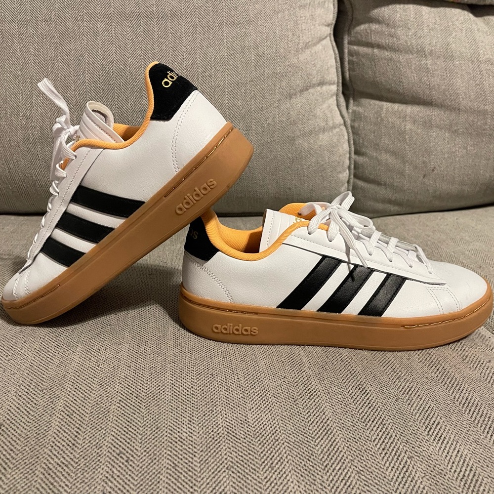 Adidas Originals Grand Court Alpha